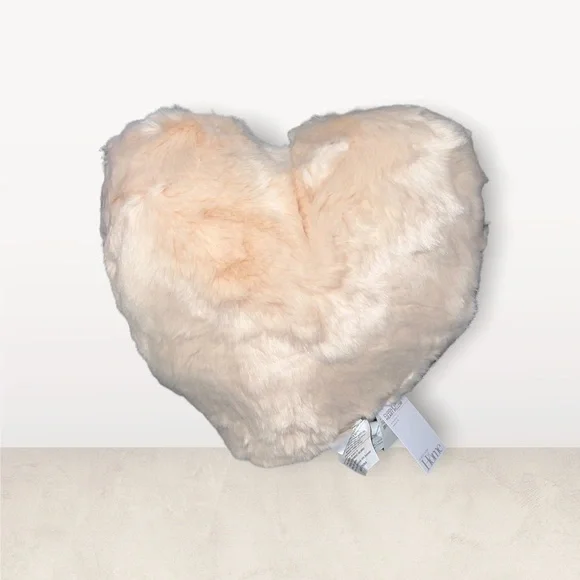 Decorative Heart Accent pillow! - Picture 5 of 8